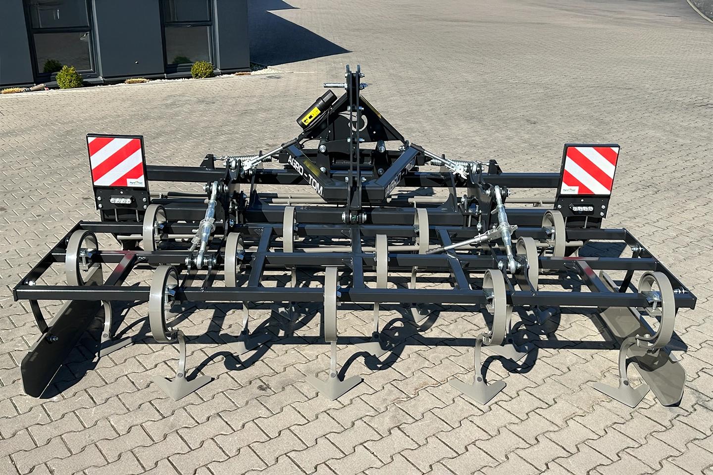 Bodenbearbeitungsgeräte front – FPU landmaschine