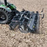 Scheibenegge Scheibenaggregat ATH landmaschine Arbeit im Feld
